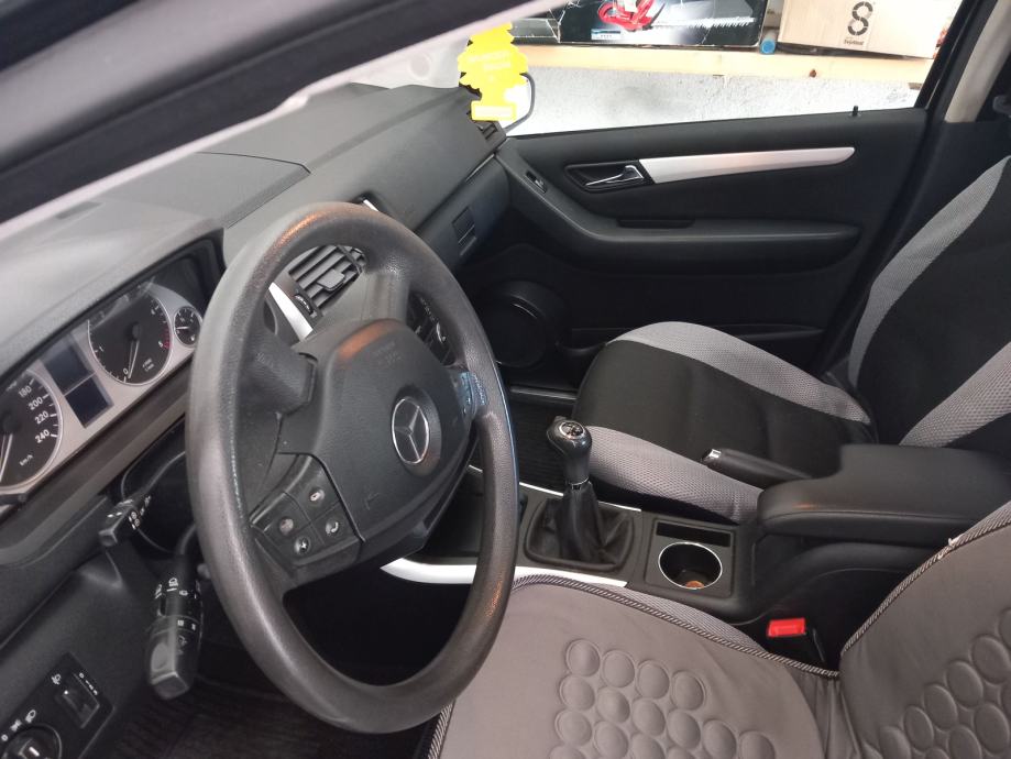Mercedes-Benz B-klasa 180 CDI, fotografija 5
