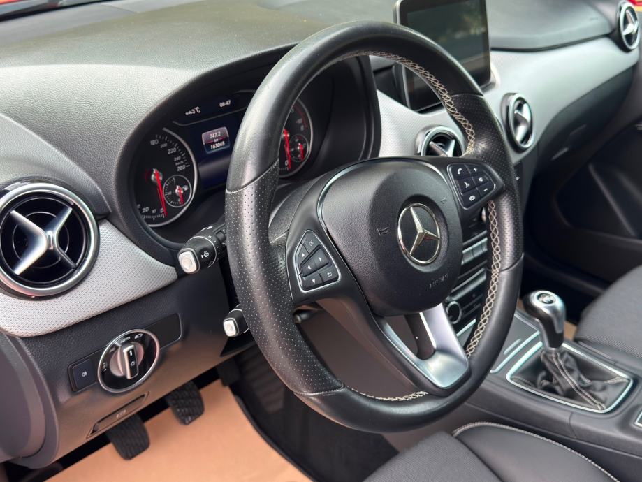 Mercedes-Benz B-klasa 180 d-LED-NAVIGACIJA-TEMPOMAT-GR.SJEDALA, fotografija 12