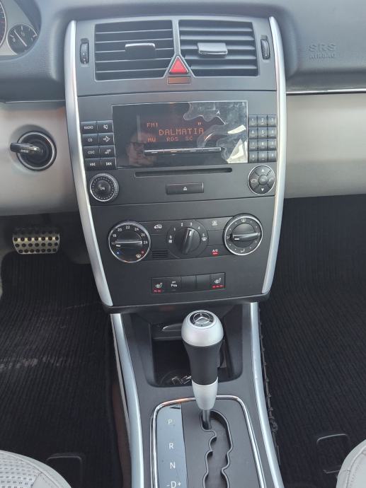 Mercedes-Benz B-klasa 200 ## AUTOMATIK ## BENZIN- PLIN, fotografija 7