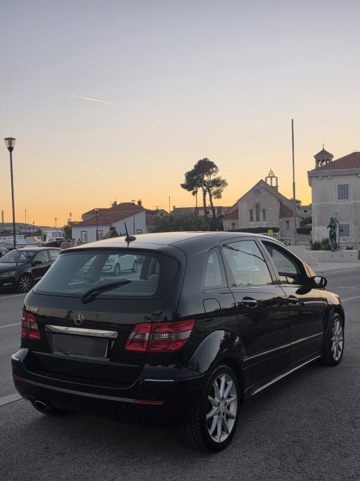 Mercedes-Benz B-klasa 200 ## AUTOMATIK ## BENZIN- PLIN, fotografija 3