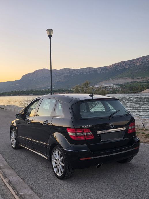 Mercedes-Benz B-klasa 200 ## AUTOMATIK ## BENZIN- PLIN, fotografija 4