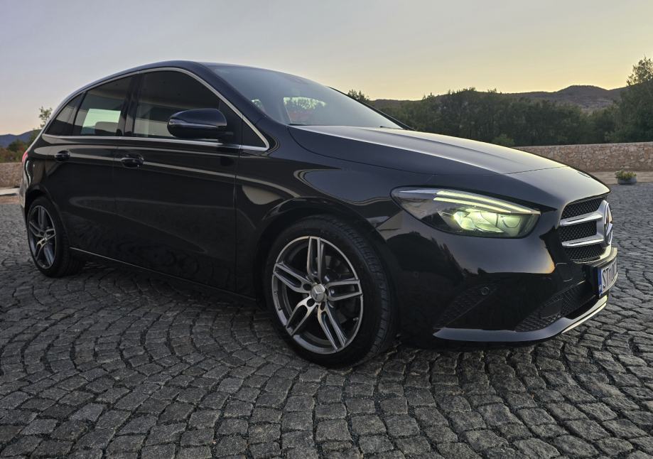 Mercedes-Benz B-klasa 200 d automatik, fotografija 3