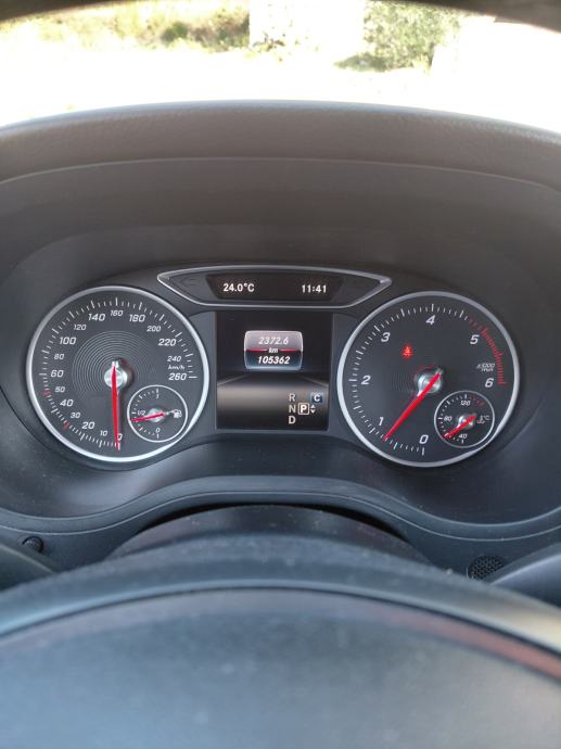 Mercedes-Benz B-klasa 200 d automatik, fotografija 7