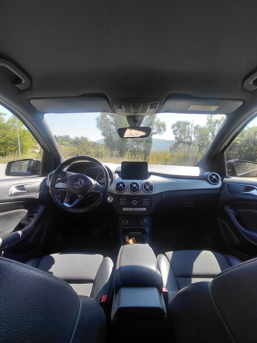 Mercedes-Benz B-klasa 200 d automatik, fotografija 8