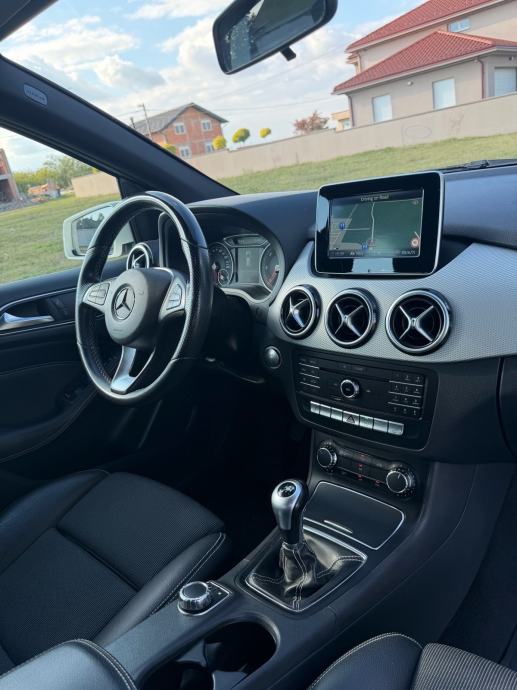 Mercedes-Benz B-klasa 200d, fotografija 14