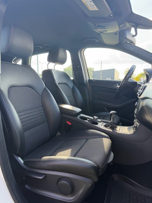 Mercedes-Benz B-klasa 200d, fotografija 15