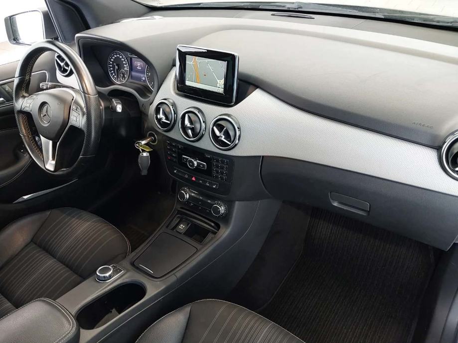 Mercedes-Benz B-klasa 220 CDI Automatik • SPORT • PANORAMA • Bi-XENON, fotografija 13