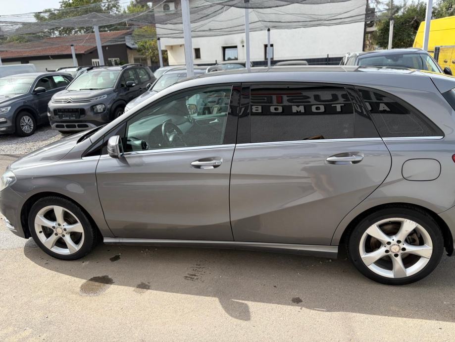 Mercedes-Benz B-klasa 220 CDI Automatik • SPORT • PANORAMA • Bi-XENON, fotografija 4