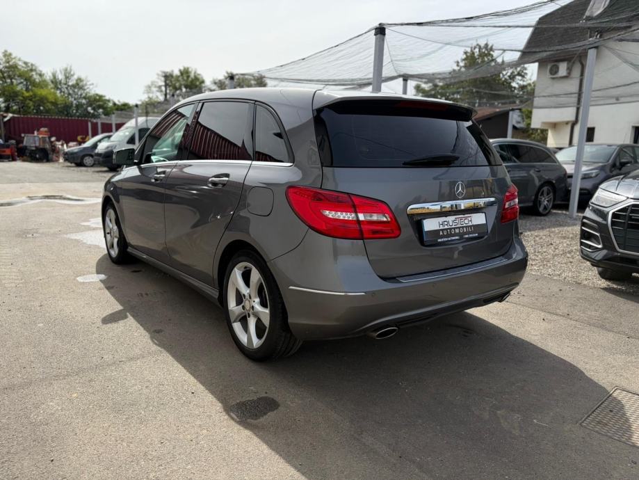 Mercedes-Benz B-klasa 220 CDI Automatik • SPORT • PANORAMA • Bi-XENON, fotografija 5
