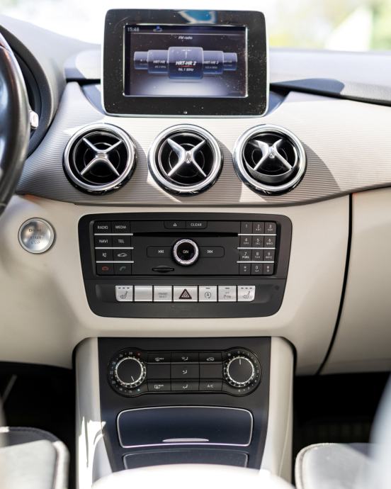 Mercedes-Benz B-klasa 180d automatik Facelift, fotografija 2