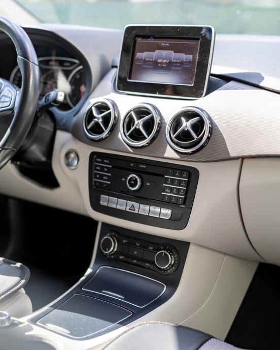 Mercedes-Benz B-klasa 180d automatik Facelift, fotografija 12