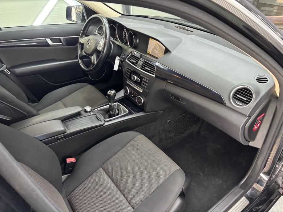 Mercedes-Benz C 200 CDI T-model,Svi servisi MB!, fotografija 18