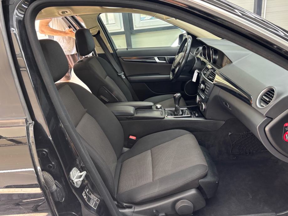 Mercedes-Benz C 200 CDI T-model,Svi servisi MB!, fotografija 19