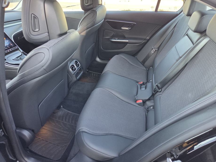 Mercedes-Benz C 200 d AVANTGARDE /KAMERA 360/DISTRONIC, fotografija 7