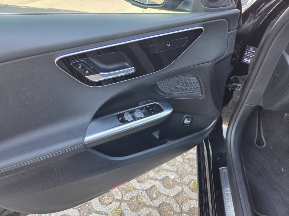 Mercedes-Benz C 200 d AVANTGARDE /KAMERA 360/DISTRONIC, fotografija 8