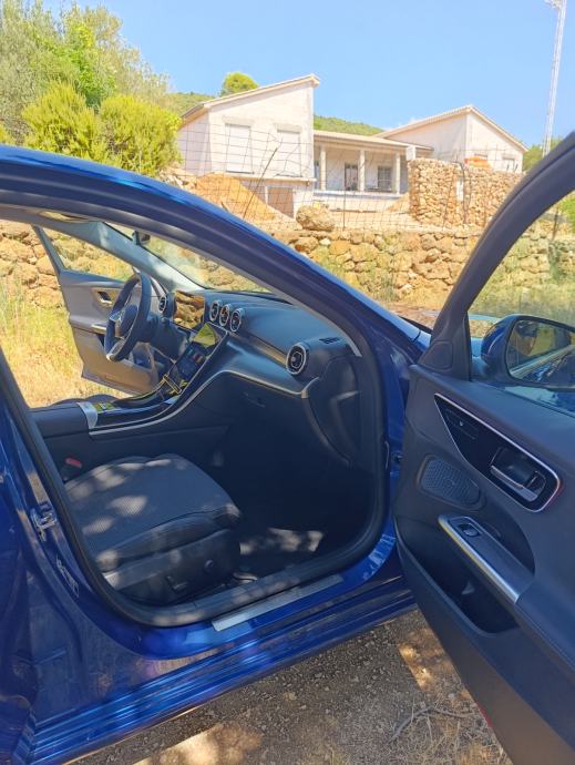 Mercedes-Benz C 200 d Platinum Edition, fotografija 18