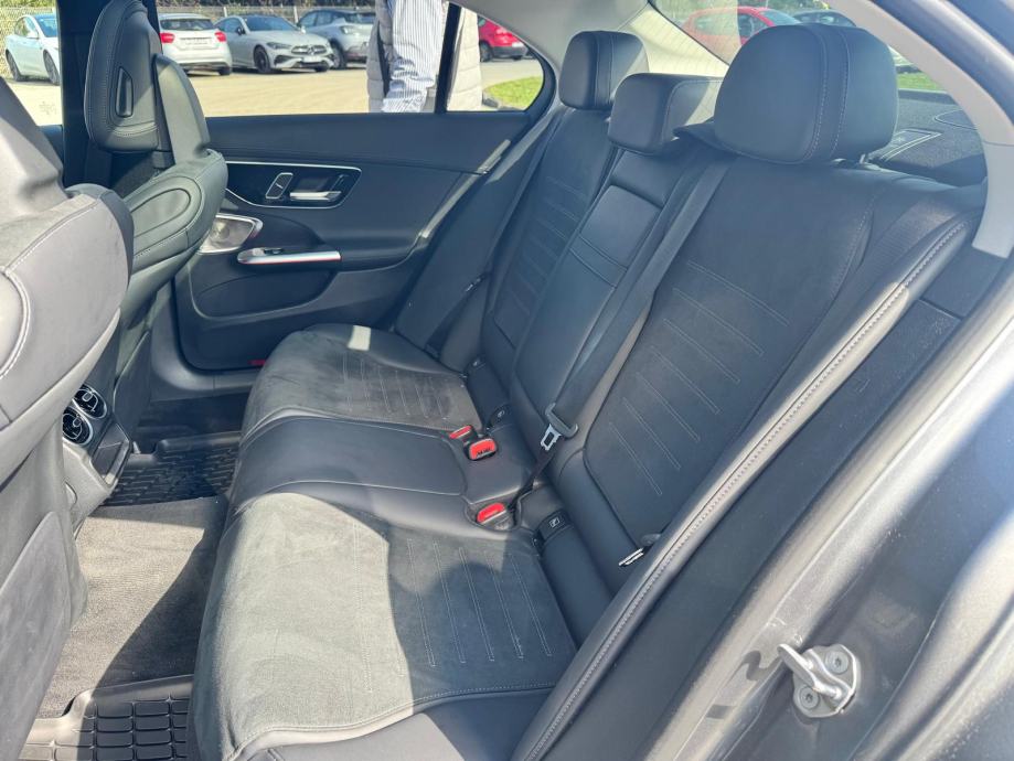 Mercedes-Benz C 300 de AMG line - ODMAH DOSTUPNO, fotografija 18
