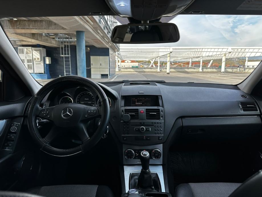 Mercedes-Benz C-klasa 180 CGI*Reg.04/2027*Grijanje sjedala*Odličan*, fotografija 11