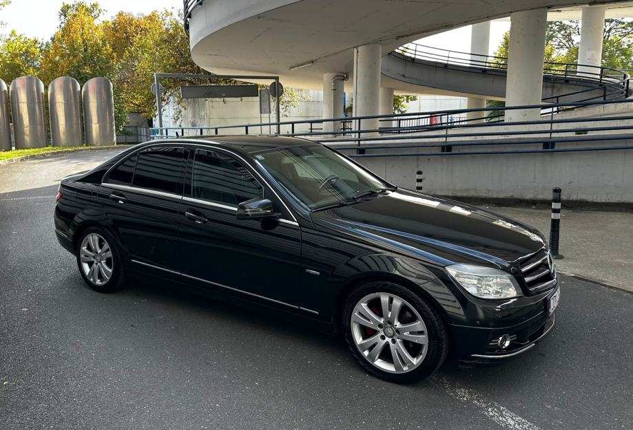 Mercedes-Benz C-klasa 180 CGI*Reg.04/2027*Grijanje sjedala*Odličan*, fotografija 6