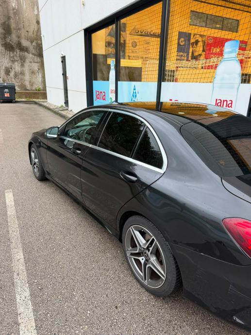 Mercedes-Benz C-klasa 180 d AMG automatik 98000 km, fotografija 4