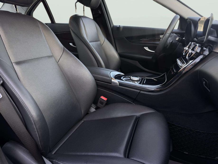 Mercedes-Benz C-klasa 180 d Aut.**TOP STANJE**KOŽA**KAMERA**REGISTRIRA, fotografija 10
