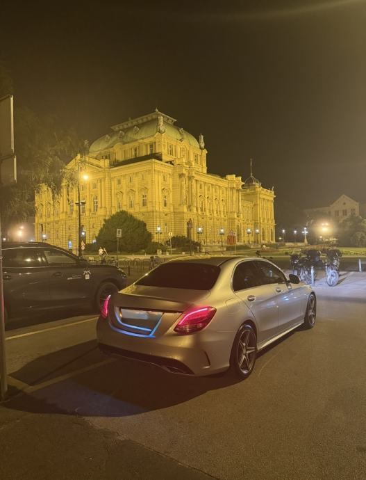 Mercedes-Benz C-klasa 180, fotografija 6