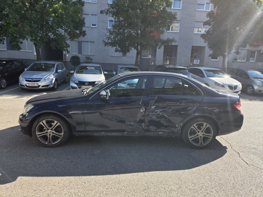 Mercedes-Benz C-klasa 200 CDI, pogled izvana - slika 5