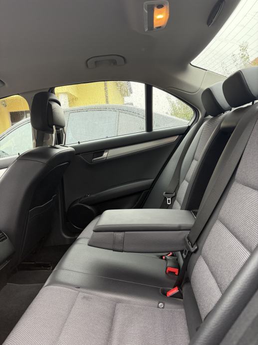 Mercedes-Benz C-klasa 200 CDI, fotografija 7