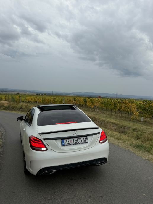 Mercedes-Benz C-klasa 200 d AMG automatik, fotografija 4