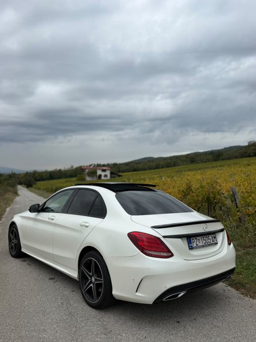 Mercedes-Benz C-klasa 200 d AMG automatik, fotografija 5