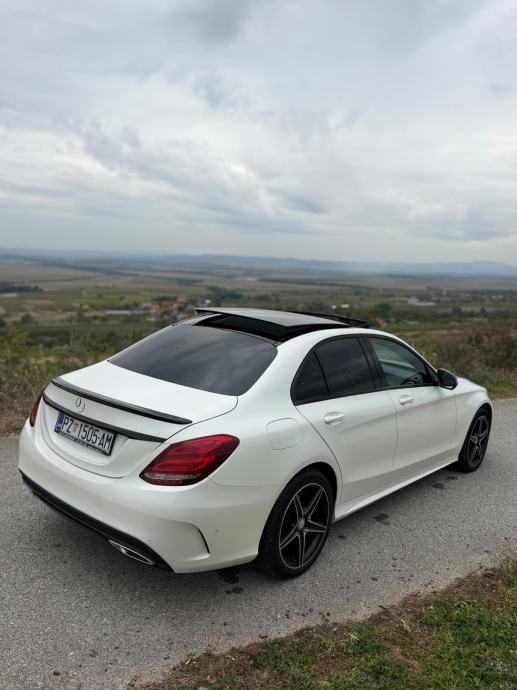 Mercedes-Benz C-klasa 200 d AMG automatik, fotografija 2