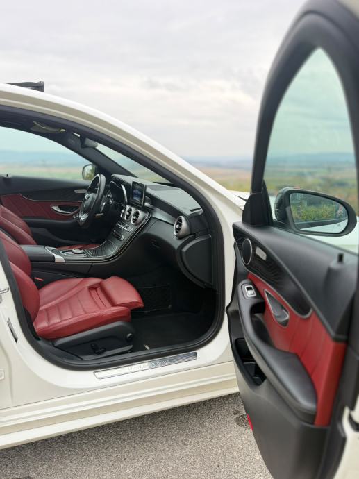 Mercedes-Benz C-klasa 200 d AMG automatik, fotografija 17