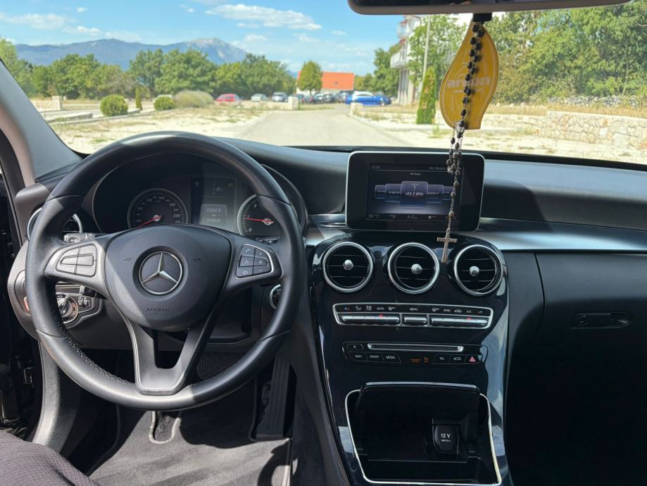 Mercedes-Benz C-klasa 200 D automatik, fotografija 7