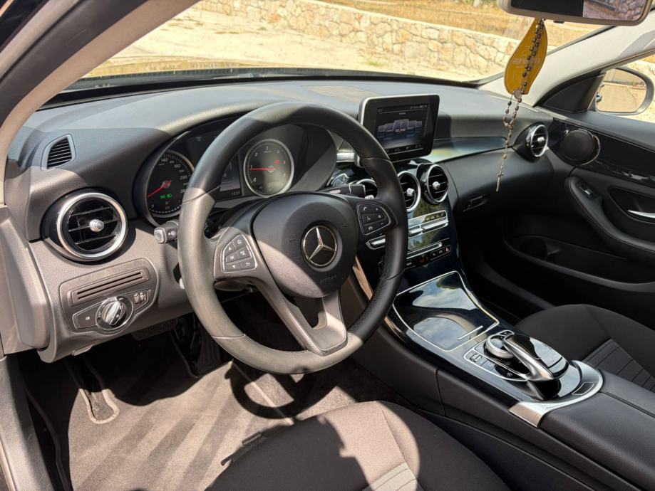 Mercedes-Benz C-klasa 200 D automatik, fotografija 6