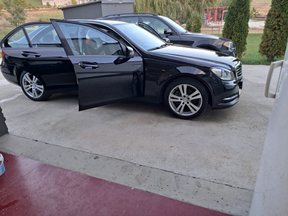 Mercedes-Benz C-klasa 200, fotografija 9