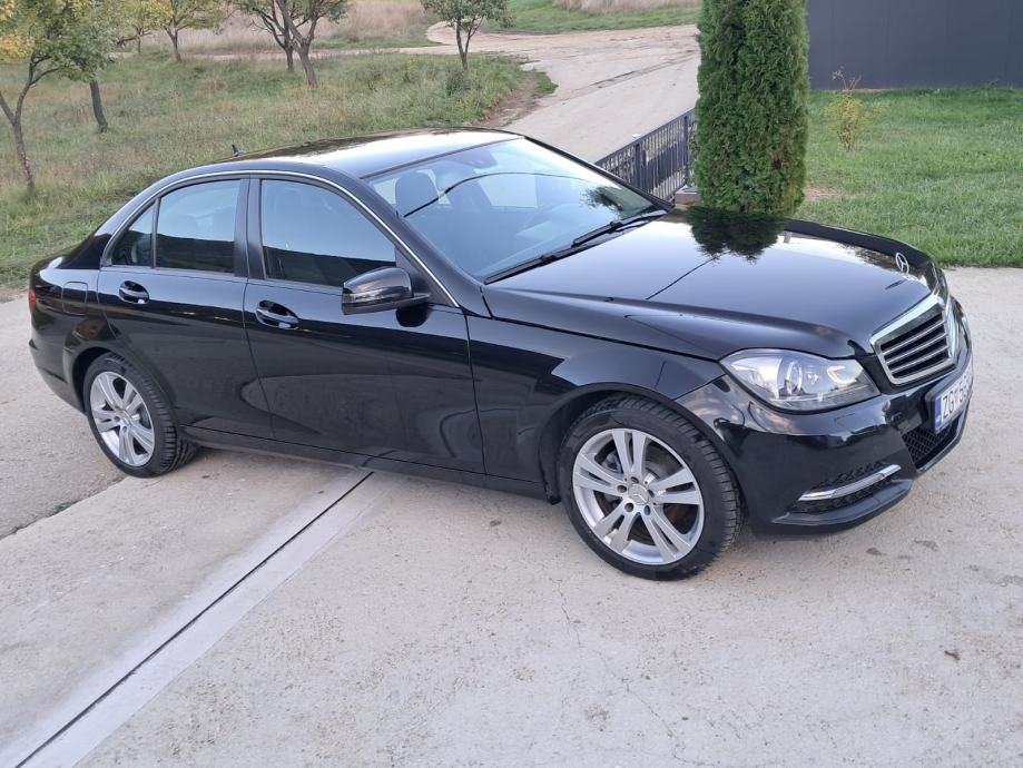 Mercedes-Benz C-klasa 200, pogled izvana - slika 2