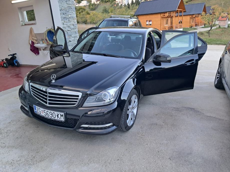Mercedes-Benz C-klasa 200, fotografija 10