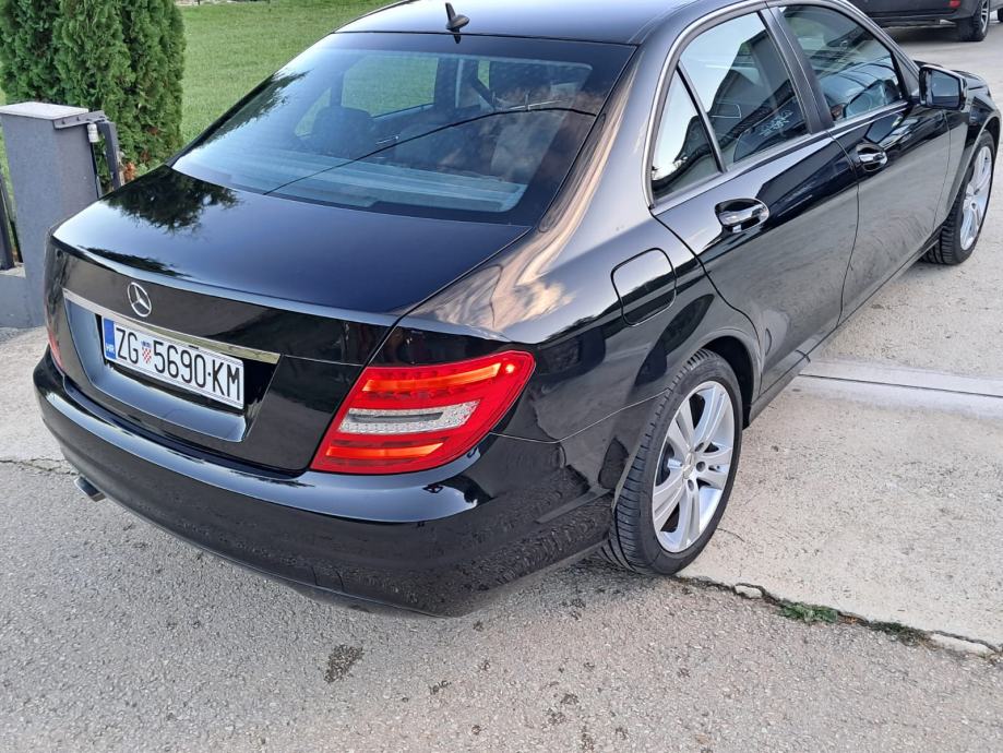 Mercedes-Benz C-klasa 200, fotografija 7
