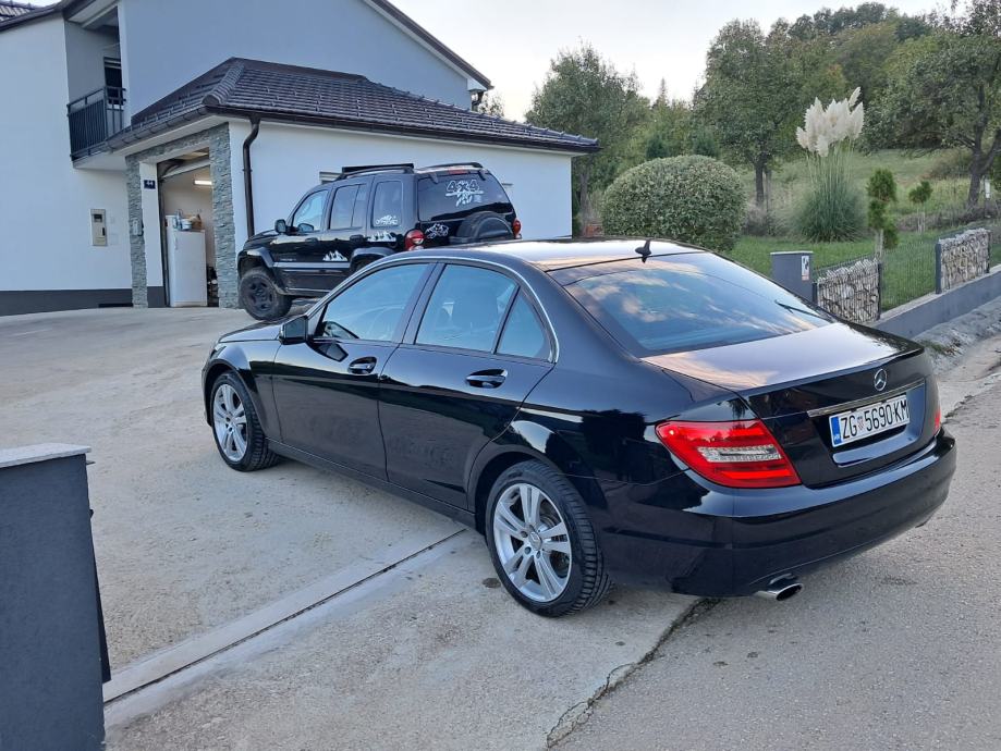 Mercedes-Benz C-klasa 200, fotografija 8