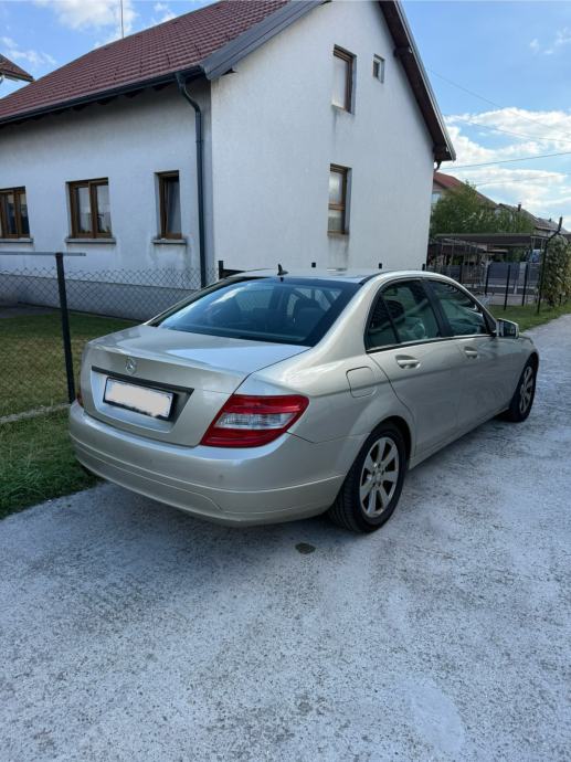 Mercedes-Benz C-klasa 200CDI automatik-2 seta alu felgi s novim gumama, fotografija 4
