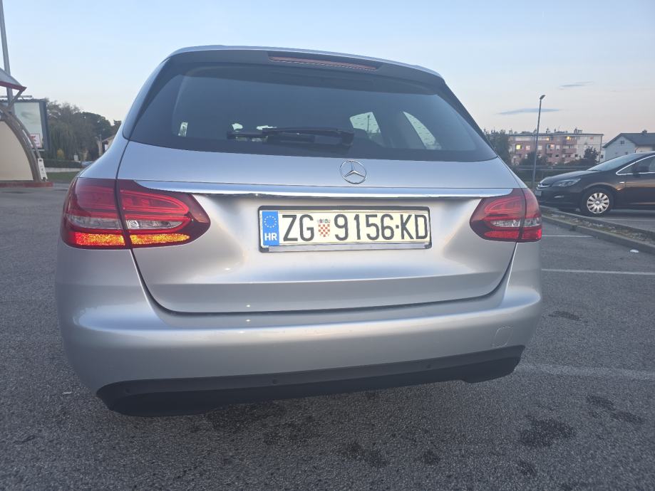 Mercedes-Benz C-klasa 200cdi ###BESPRIJEKORNO STANJE### PROČITAJTE OGL, fotografija 4