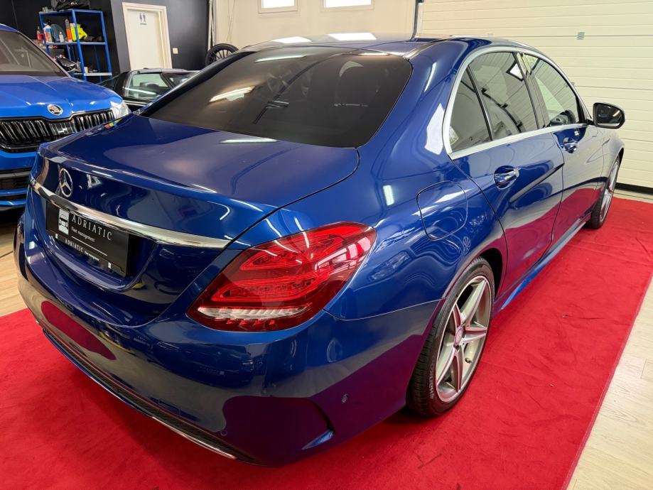 Mercedes-Benz C-klasa 200d AMG automatik *LED, ALU 18", KOŽA,MB motor*, fotografija 4