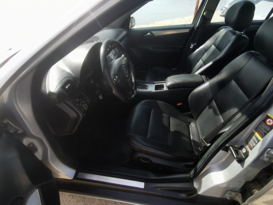 Mercedes-Benz C-klasa 220 automatik, fotografija 2