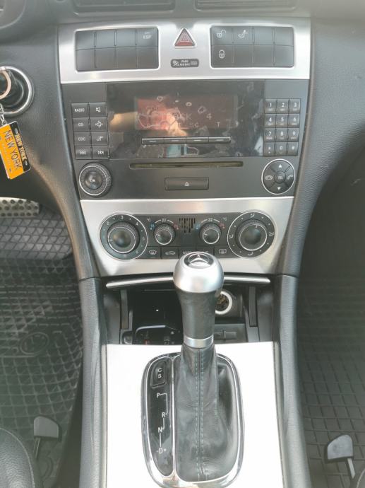 Mercedes-Benz C-klasa 220 automatik, fotografija 5