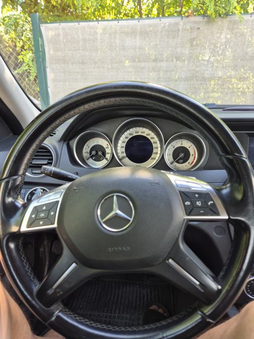 Mercedes-Benz C-klasa 220 CDI automatik, fotografija 19