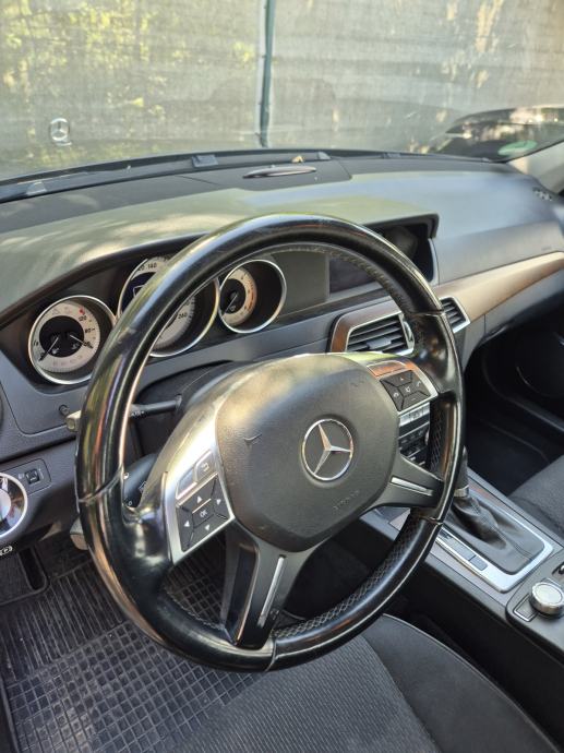 Mercedes-Benz C-klasa 220 CDI automatik, fotografija 10