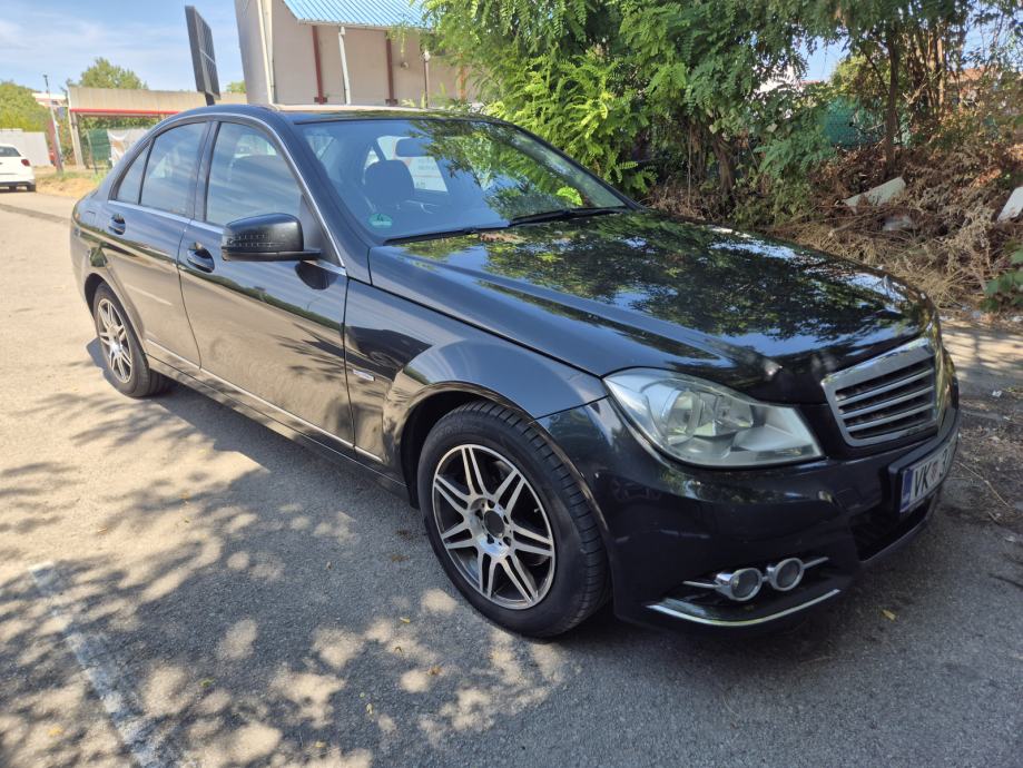 Mercedes-Benz C-klasa 220 CDI automatik, fotografija 7