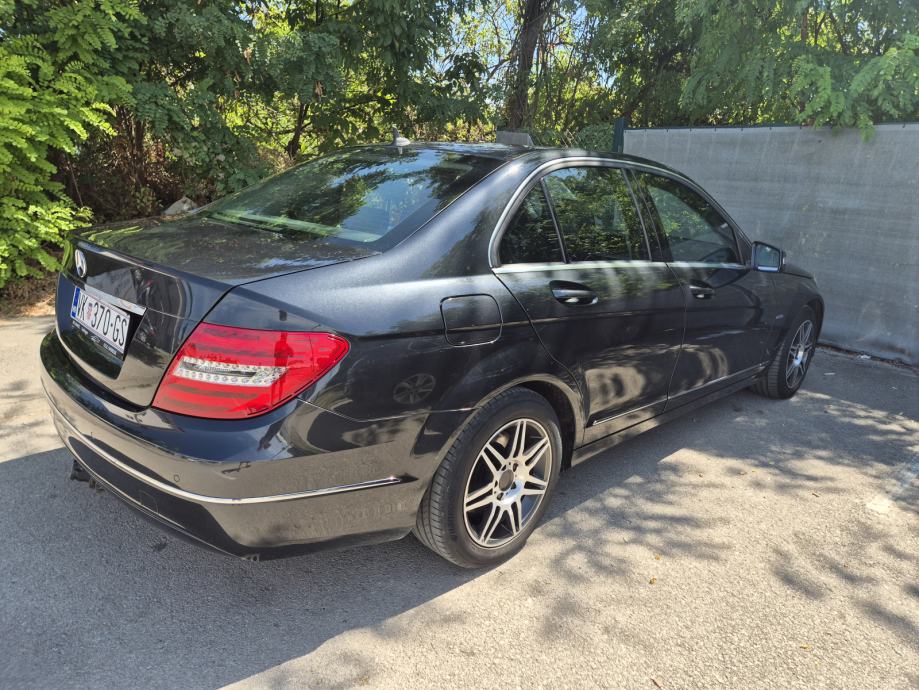 Mercedes-Benz C-klasa 220 CDI automatik, fotografija 6