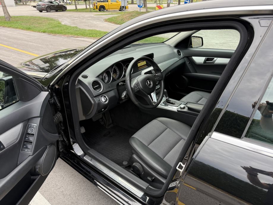 Mercedes-Benz C-klasa 220 CDI 170ks automatik 7G Avantgarde Facelift, fotografija 14
