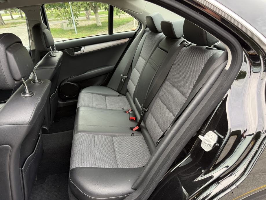 Mercedes-Benz C-klasa 220 CDI 170ks automatik 7G Avantgarde Facelift, fotografija 17